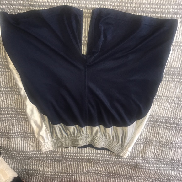 Basketball shorts - Picture 2 of 2